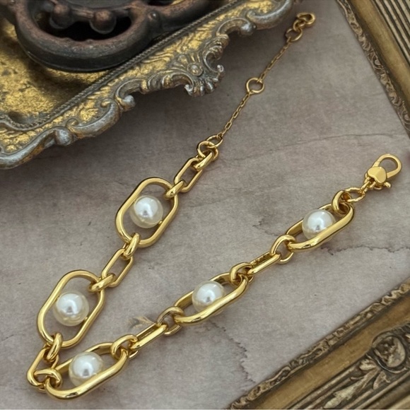 KATE SPADE • Gold Glamorous Strands Pearl Bracelet - Picture 5 of 7